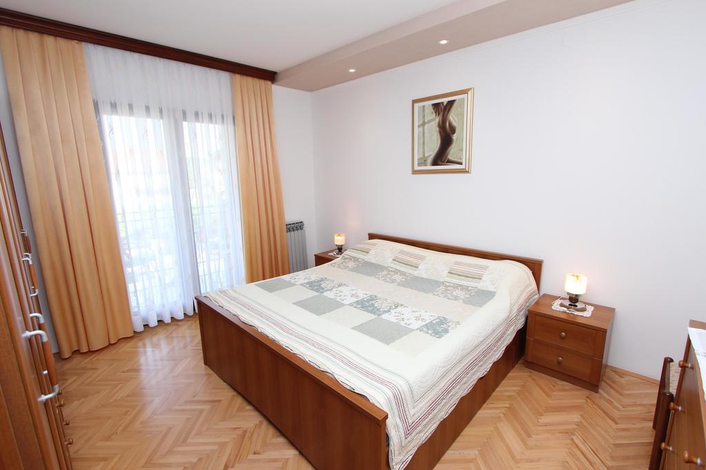 Apartments Marlina 로비니 외부 사진